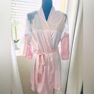 VS Lace Trim Pink Robe kimono S/M - NWOT